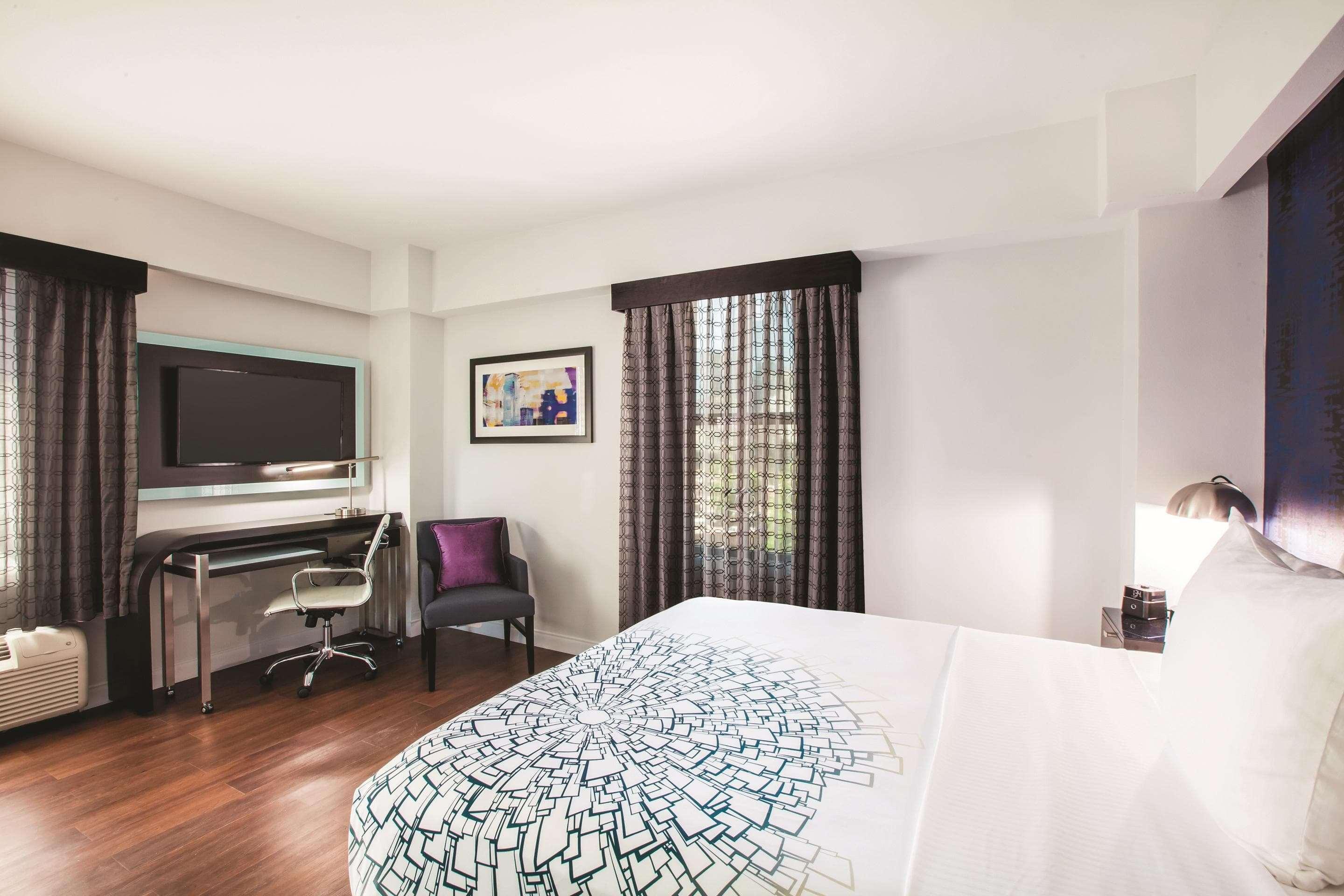 Holiday Inn Express - Dallas Downtown By Ihg Экстерьер фото